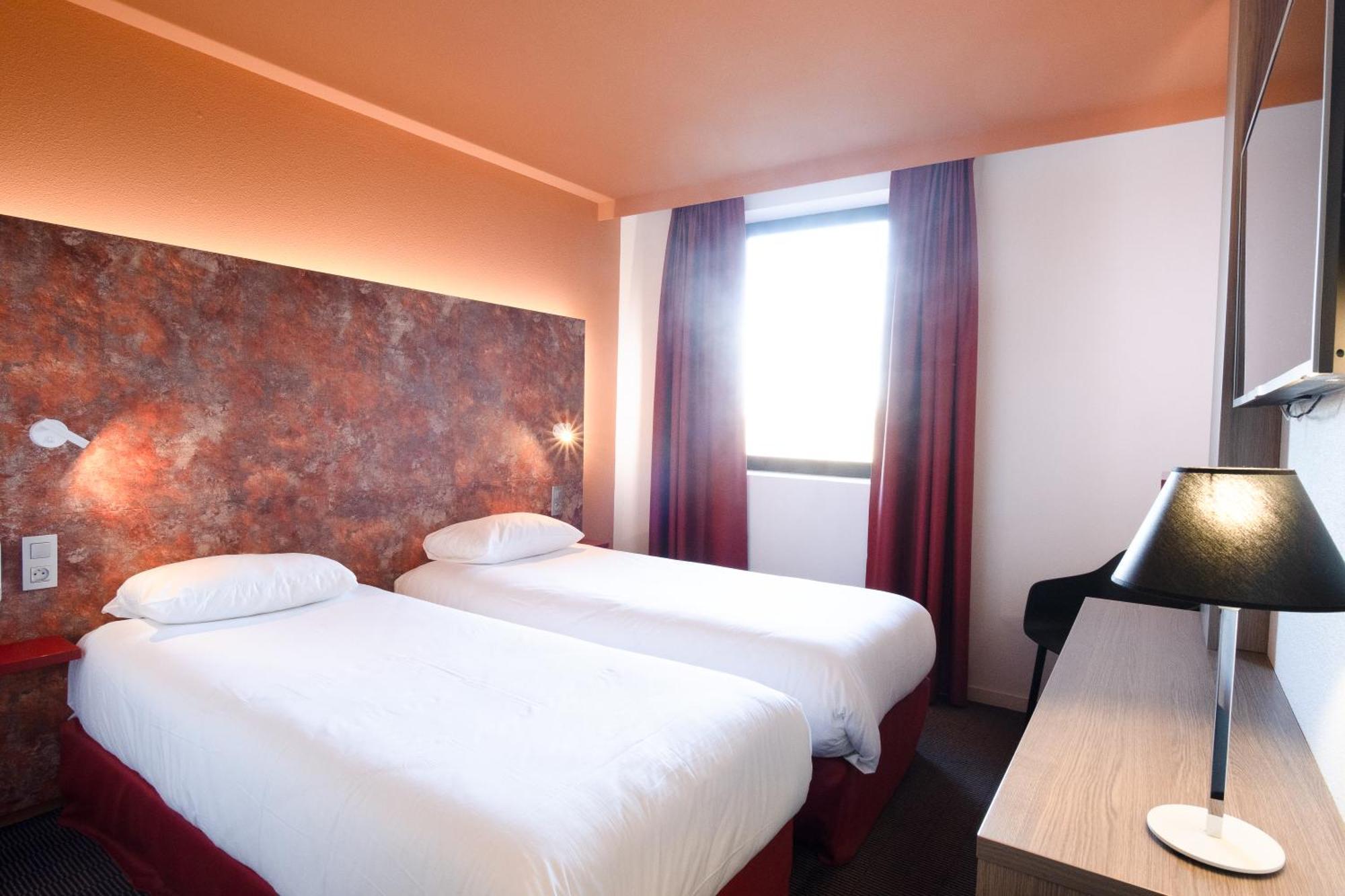 Ibis Styles Toulouse Cite Espace Exterior photo
