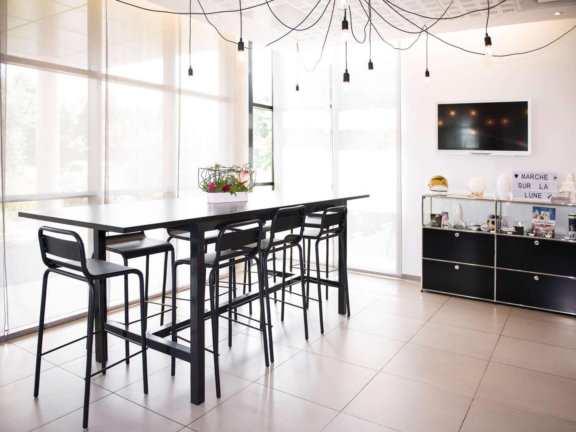 Ibis Styles Toulouse Cite Espace Exterior photo