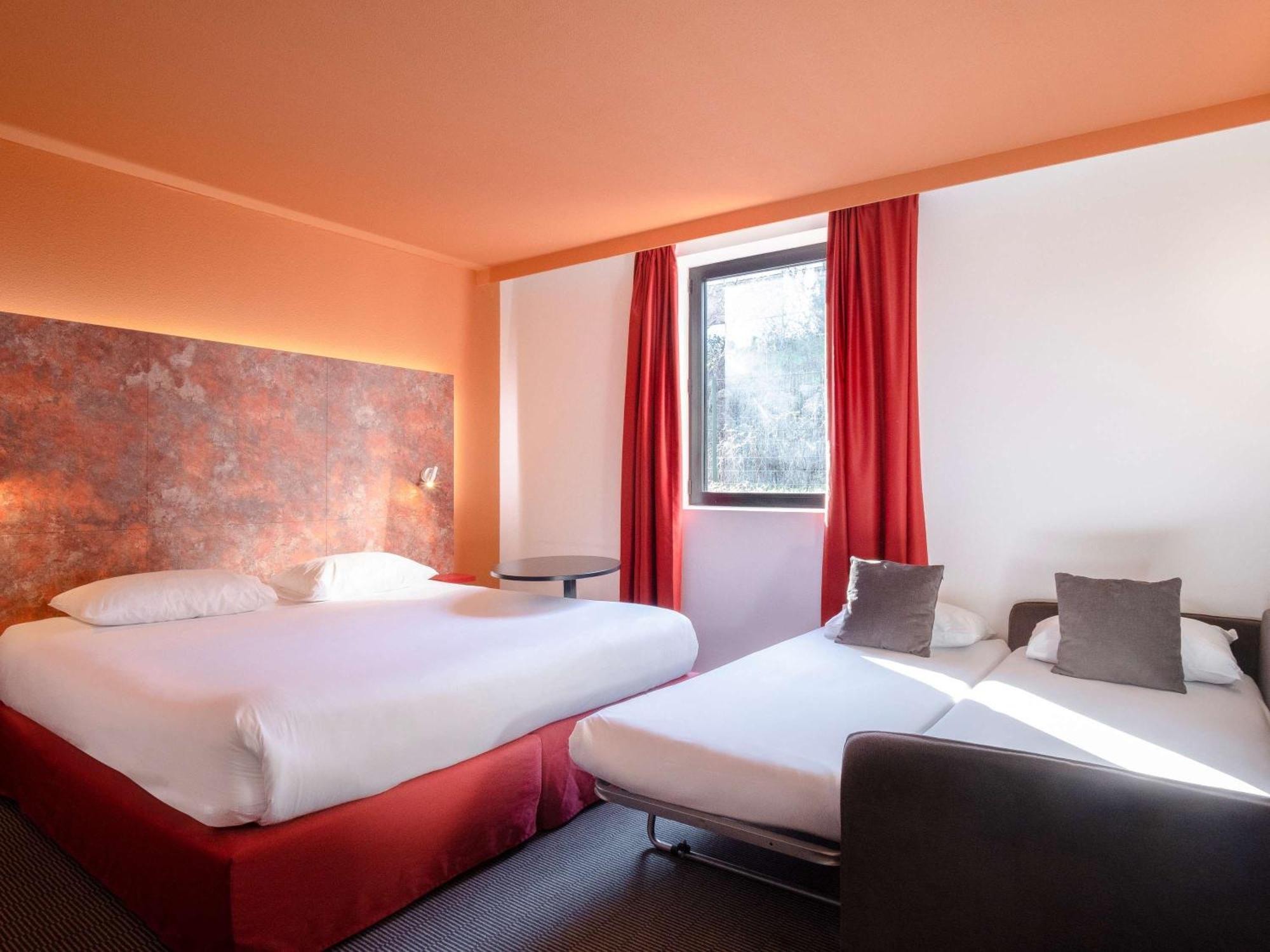 Ibis Styles Toulouse Cite Espace Exterior photo
